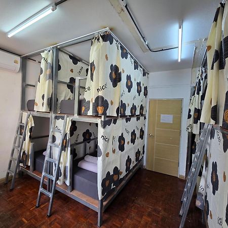 Panda Lodge Home Stay Bangkok Ngoại thất bức ảnh