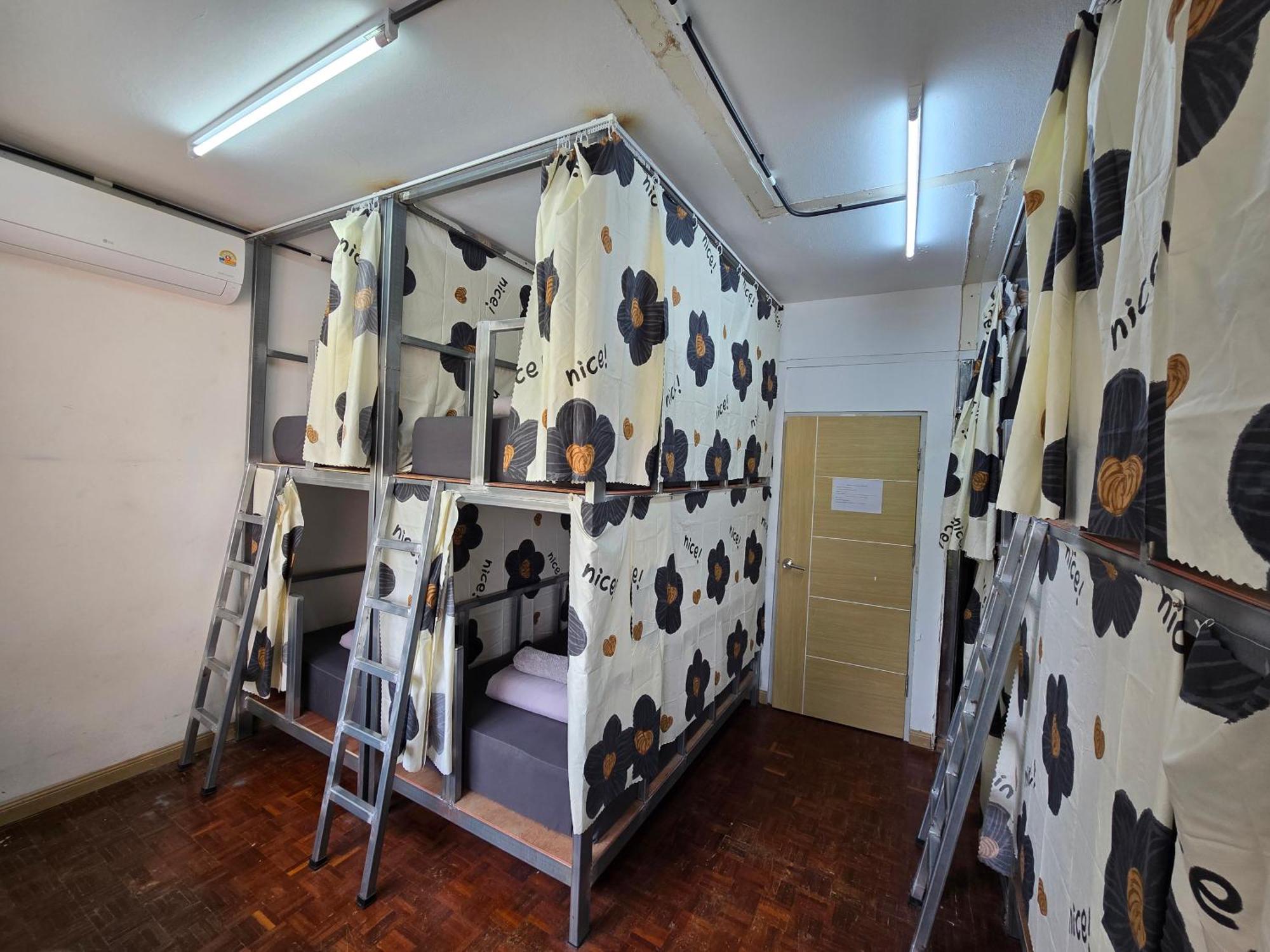 Panda Lodge Home Stay Bangkok Ngoại thất bức ảnh