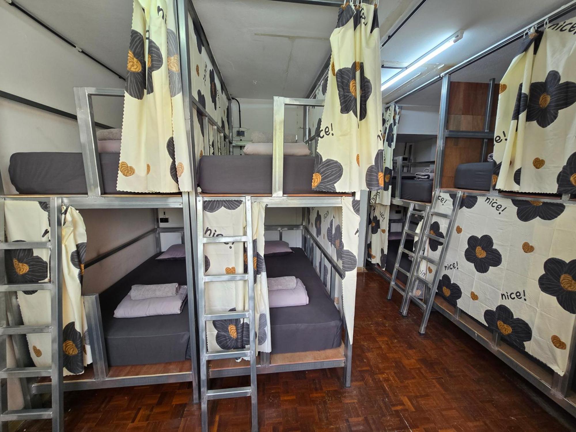 Panda Lodge Home Stay Bangkok Ngoại thất bức ảnh