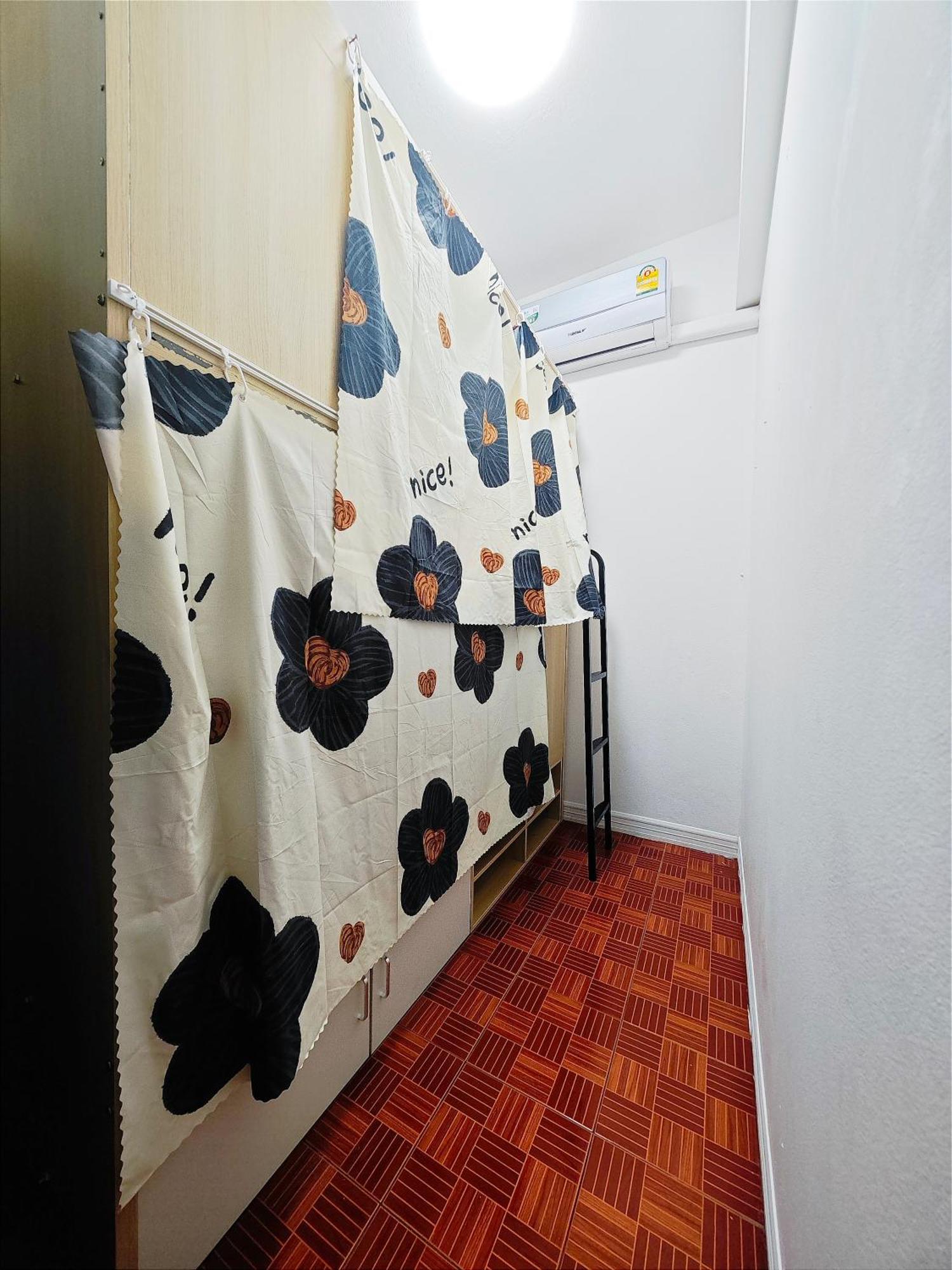 Panda Lodge Home Stay Bangkok Phòng bức ảnh