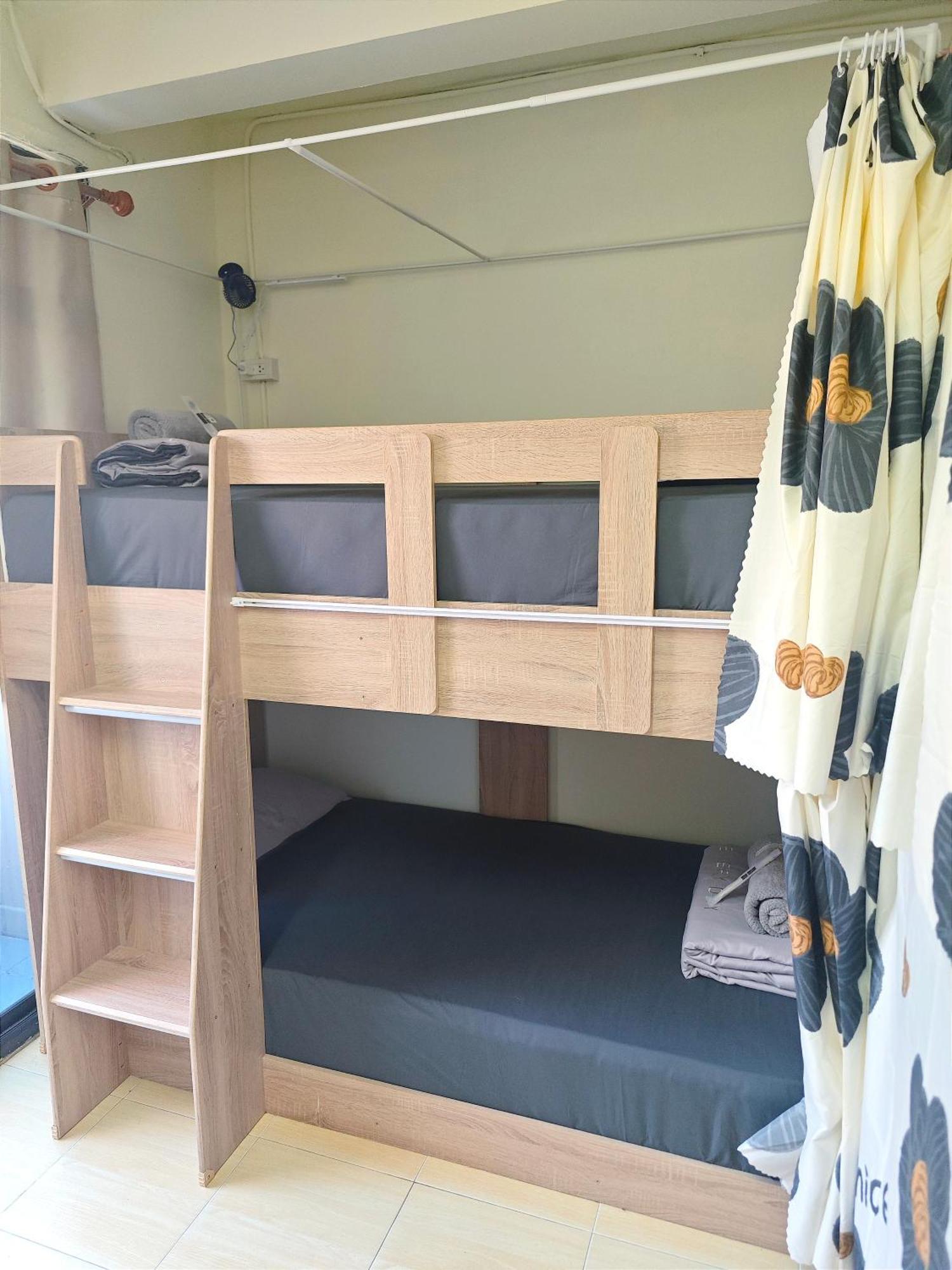 Panda Lodge Home Stay Bangkok Ngoại thất bức ảnh