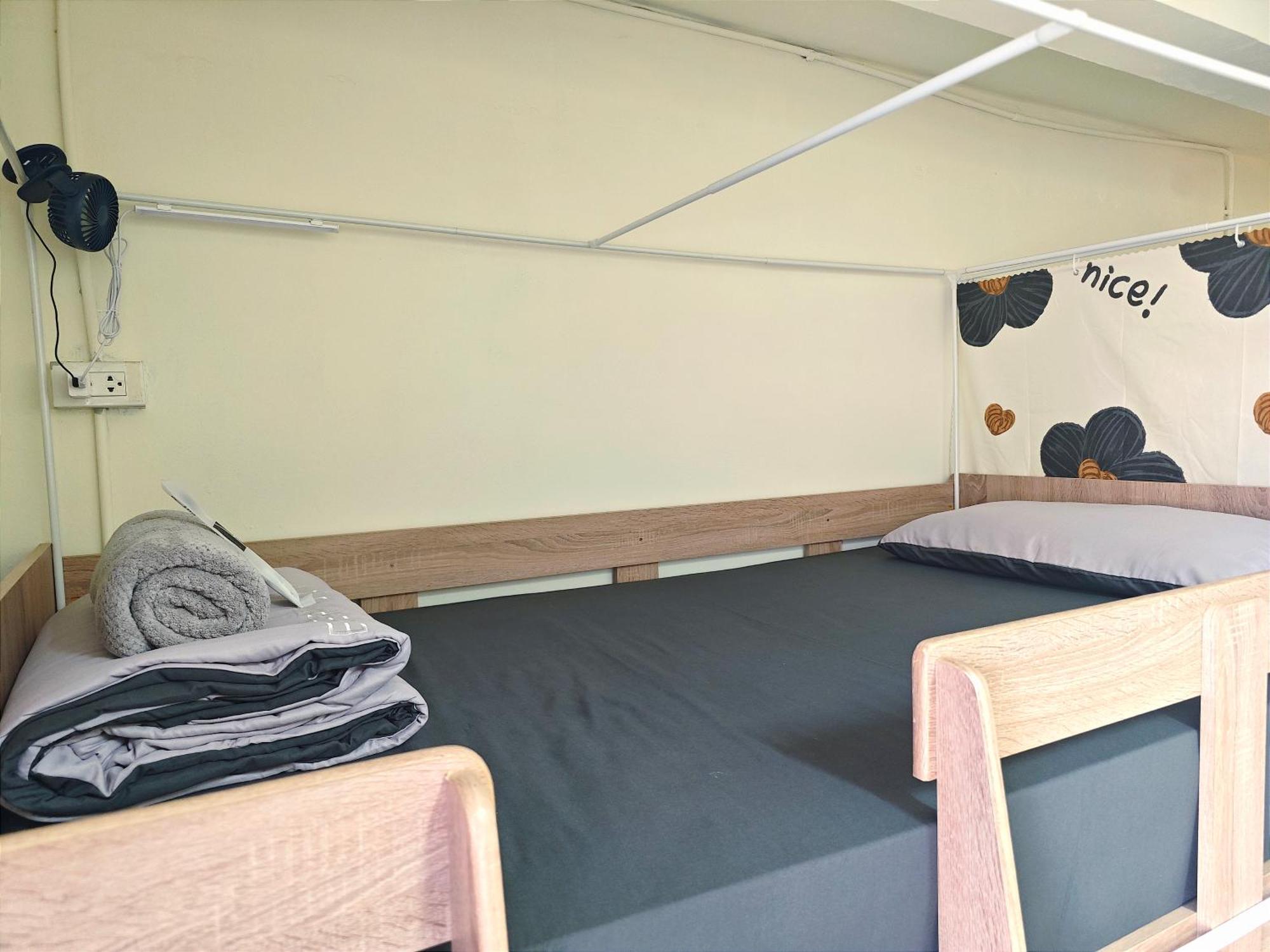 Panda Lodge Home Stay Bangkok Phòng bức ảnh