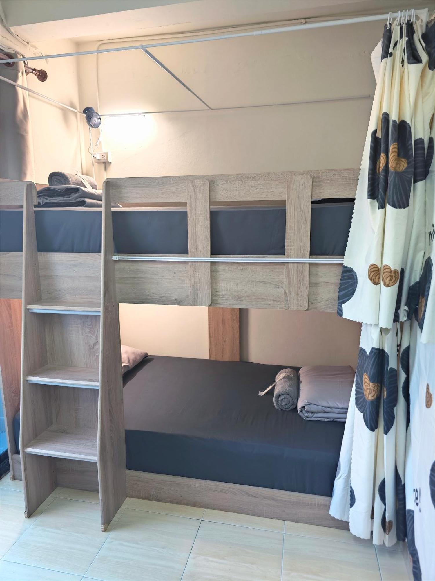 Panda Lodge Home Stay Bangkok Ngoại thất bức ảnh